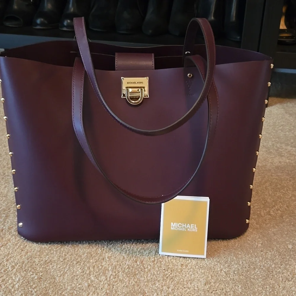 NWT Michael Kors Manhattan Studded Tote/Bordeaux Color - Picture 1 of 11